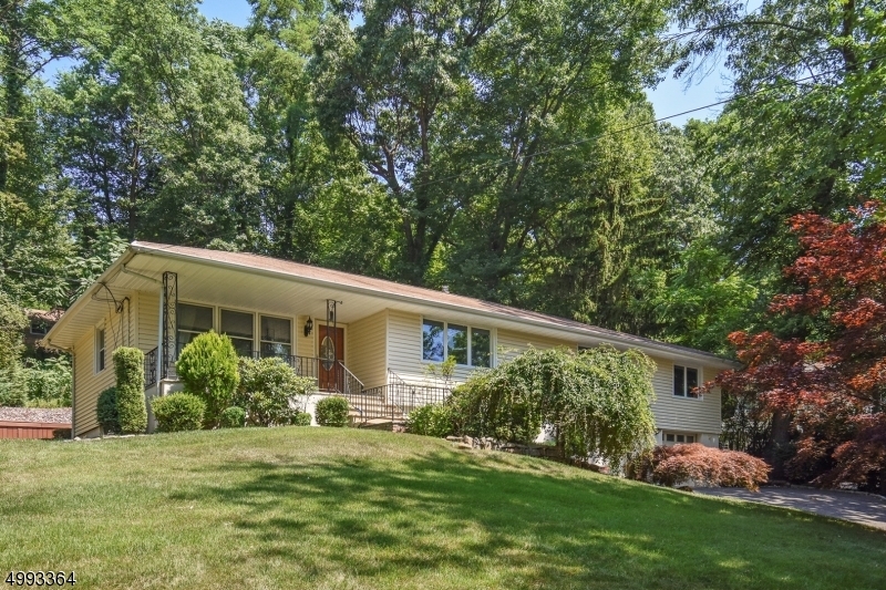 Property photo for 188 GATES AVE, Long Hill, NJ